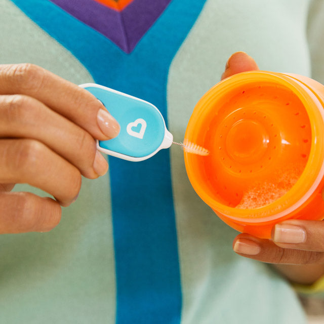 Munchkin Bottle and Cup Brush Set