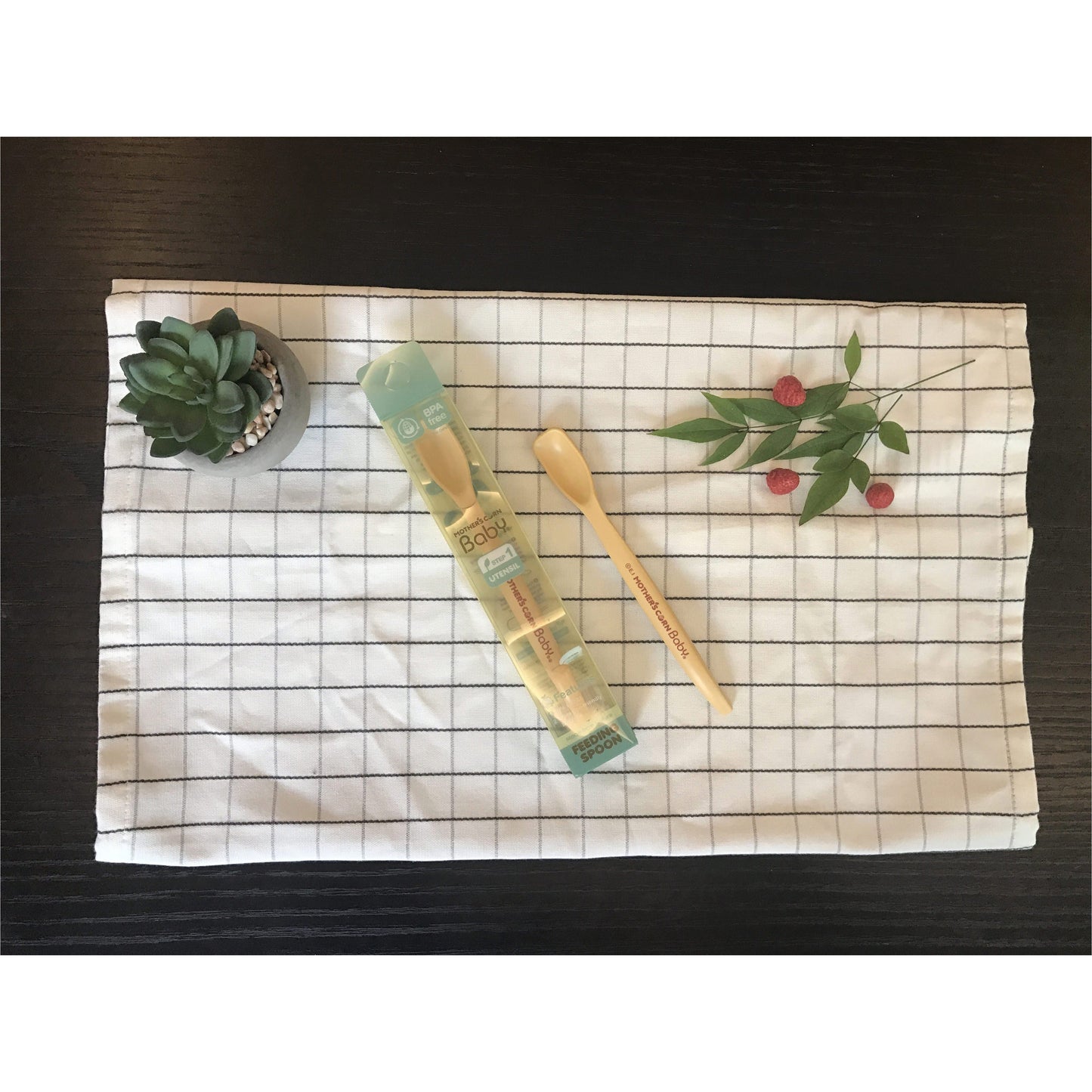 Mother's Corn Feeding Spoon Step 1 | Little Baby.