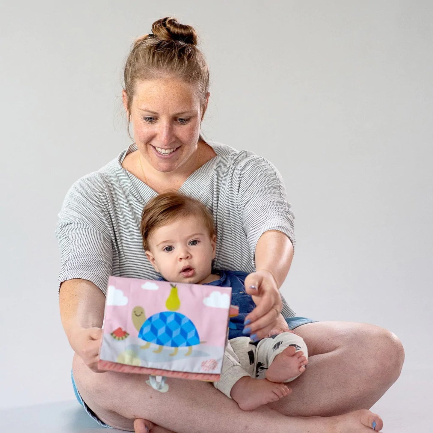 Taf Toys Savannah Tummy-Time Book - Infantino